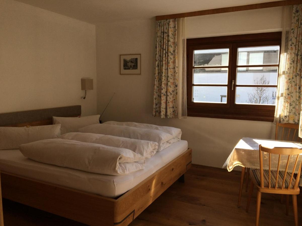 Arlenheim Hotel ซังคท์อันทอนอัมอาร์ลแบร์ก ภายนอก รูปภาพ