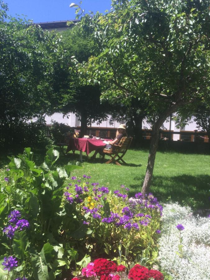Arlenheim Hotel ซังคท์อันทอนอัมอาร์ลแบร์ก ภายนอก รูปภาพ